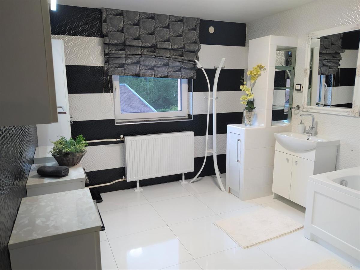 Apartmán Indira Vendeghaz Nyíregyháza Exteriér fotografie